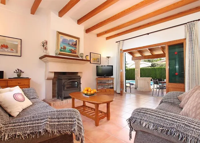 Lovely Near Port Pollensa By Renthousing Port de Pollenca