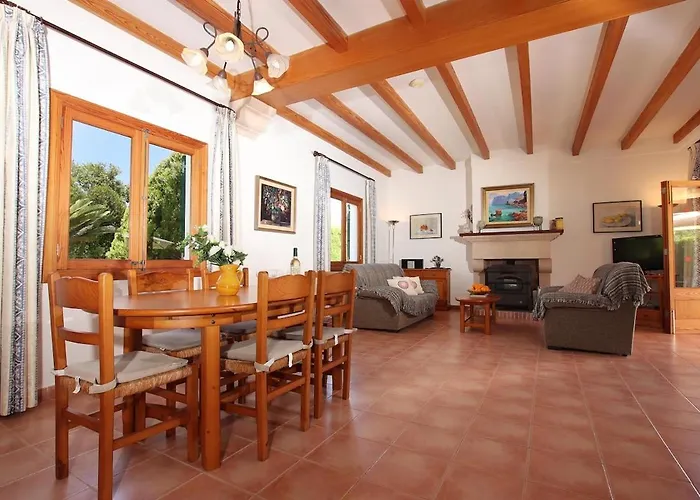 Lovely Near Port Pollensa By Renthousing Port de Pollenca